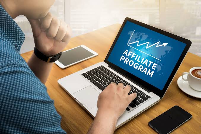 Read more about the article How to Transition From Hobbyist to Professional Designer